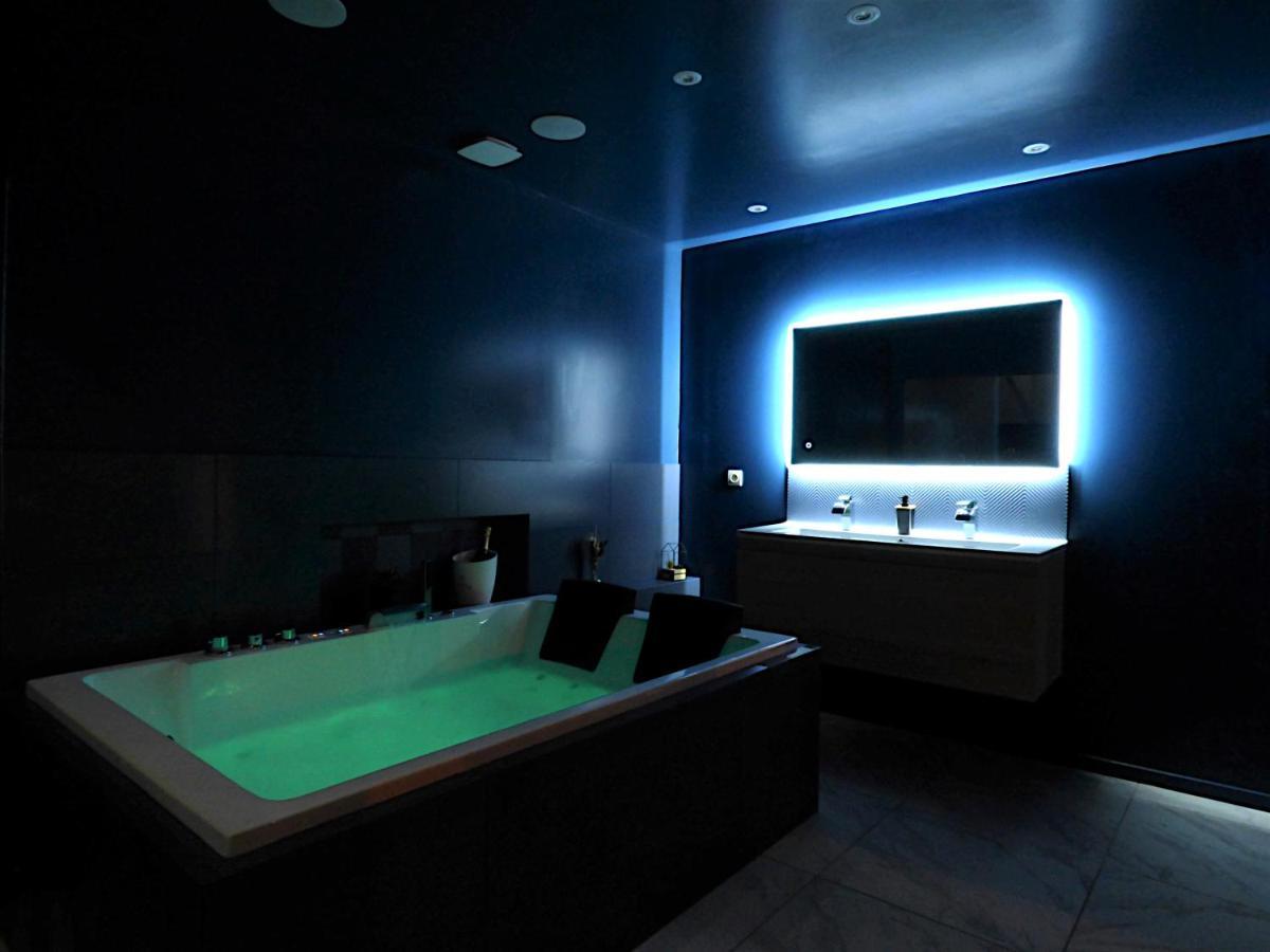 La Suite - Loft Spa Tavernes Bagian luar foto